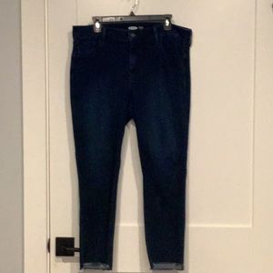 Old Navy rockstar super skinny ankle distressed jeans size 16
